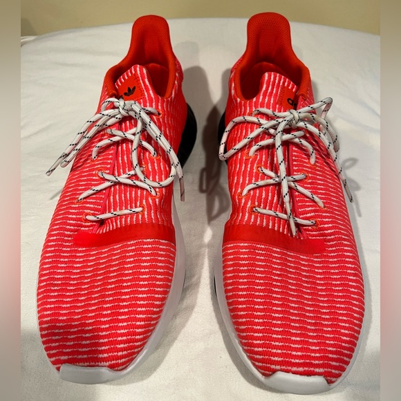 Adidas APH 281001 Men’s athletic shoes - Picture 2 of 5